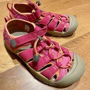 Keen Kids Sandal - size 2